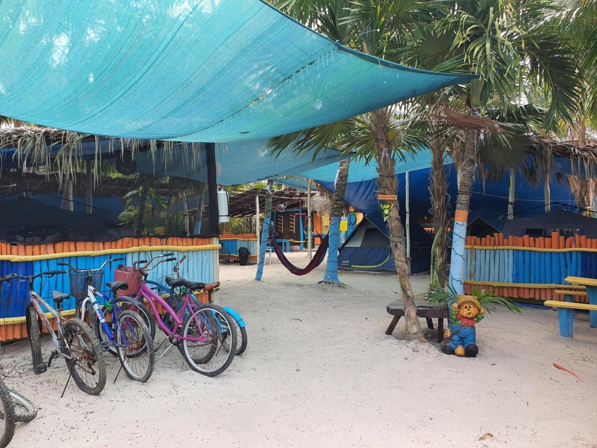 Camping Del Ritmo & Kite Club Hotel El Cuyo Ngoại thất bức ảnh